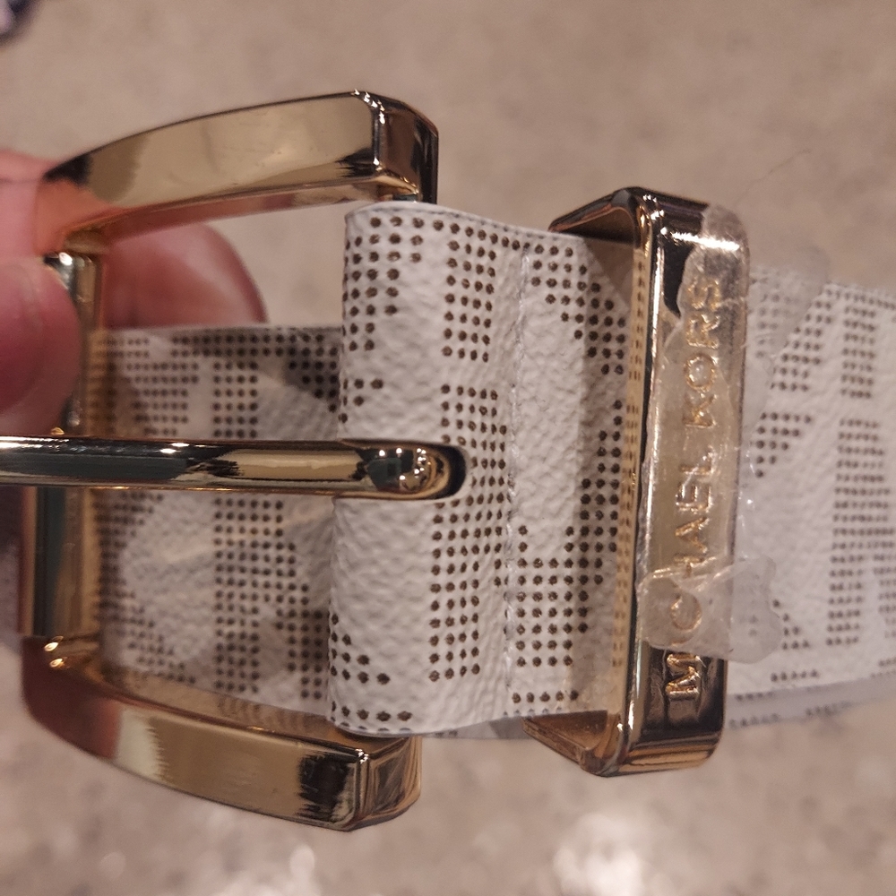 Belt - Picture 2 of 3